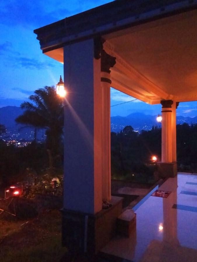 Villa Bravira Cisarua Kültér fotó